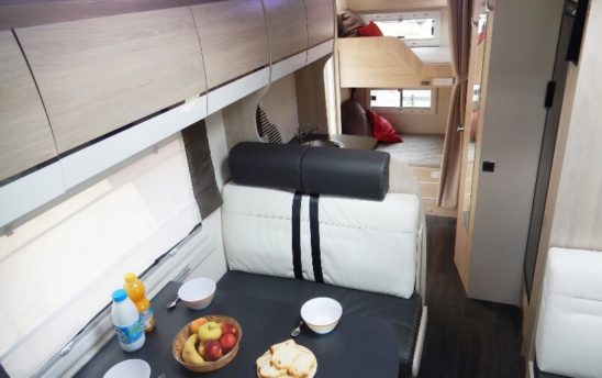 Intérieur Chausson capucine 7 personnes - EVAGO Location