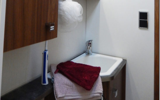 Salle de bain camping car Pilote PROFILÉS 5 places - EVAGO